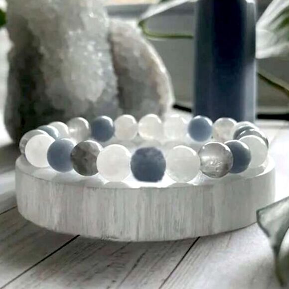 HALLOWEEN SALE White Jade Crystal Quartz and Angelite Stone Bracelet - Picture 2 of 5